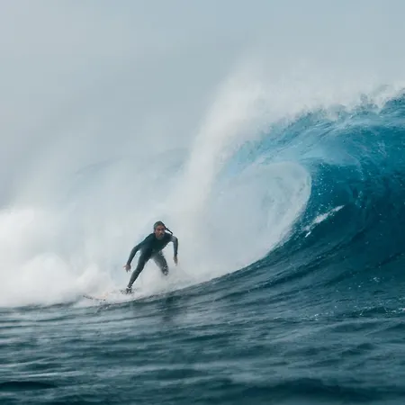 بيت شباب Kyuka Surfclub *