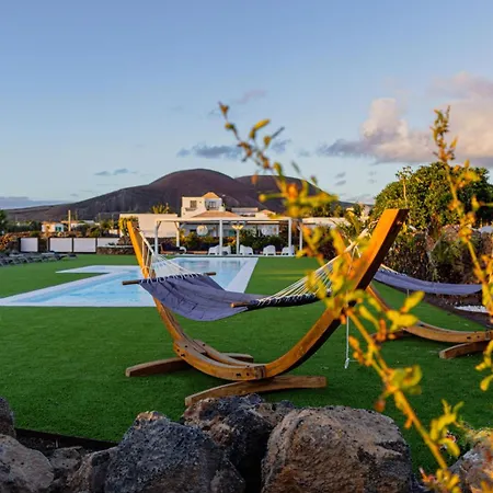 Kyuka Surfclub بيت شباب لاجاريس