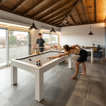 بيت شباب Kyuka Surfclub