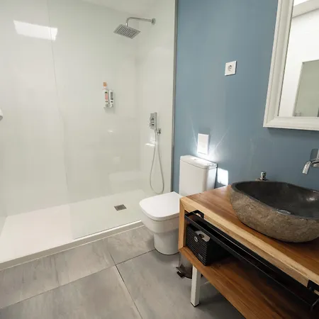 بيت شباب Kyuka Surfclub لاجاريس