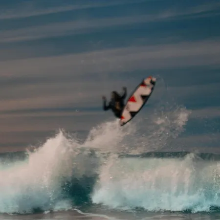 Kyuka Surfclub Hostel *