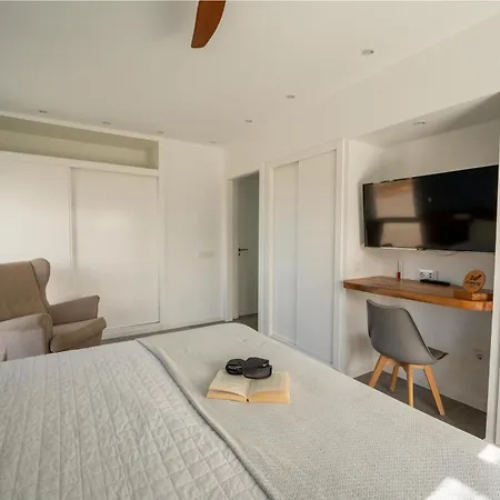 Kyuka Surfclub Hostel
